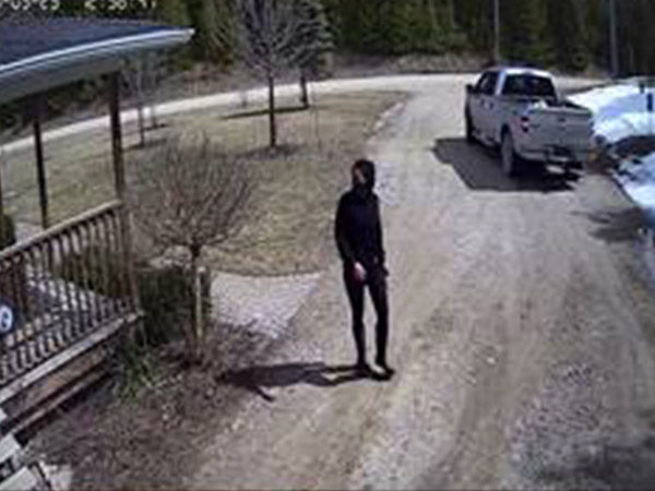 suspect in case 2 in black clothes.