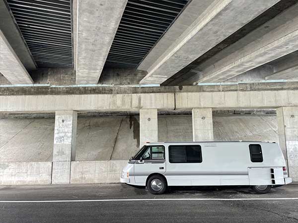 Vixen 21TD under bridge