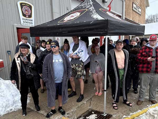 Plungers prepare to meet the icy water