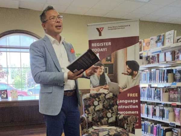 Thanh Campbell reads from his book
